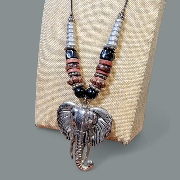 Elephant Pendant Necklace - Picture 1 of 16